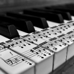 Piano_Keyboard_Close_Up_Black_and_White_Photography_Desktop_Wallpaper-HidefWall.Blogspot.Com_ (1)